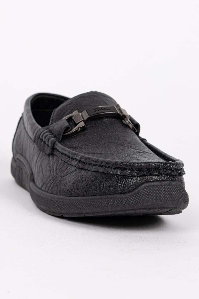 TEXTURED LEATHER SHOES