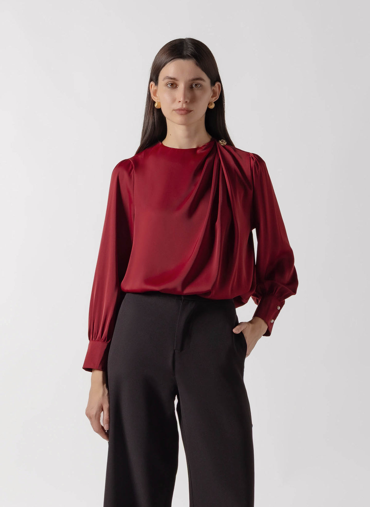 DETAILED SATIN TOP