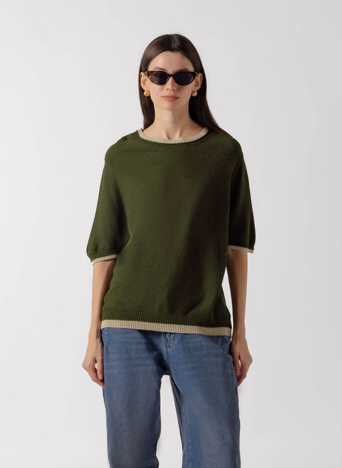 CONTRAST RIBBED KNIT TOP