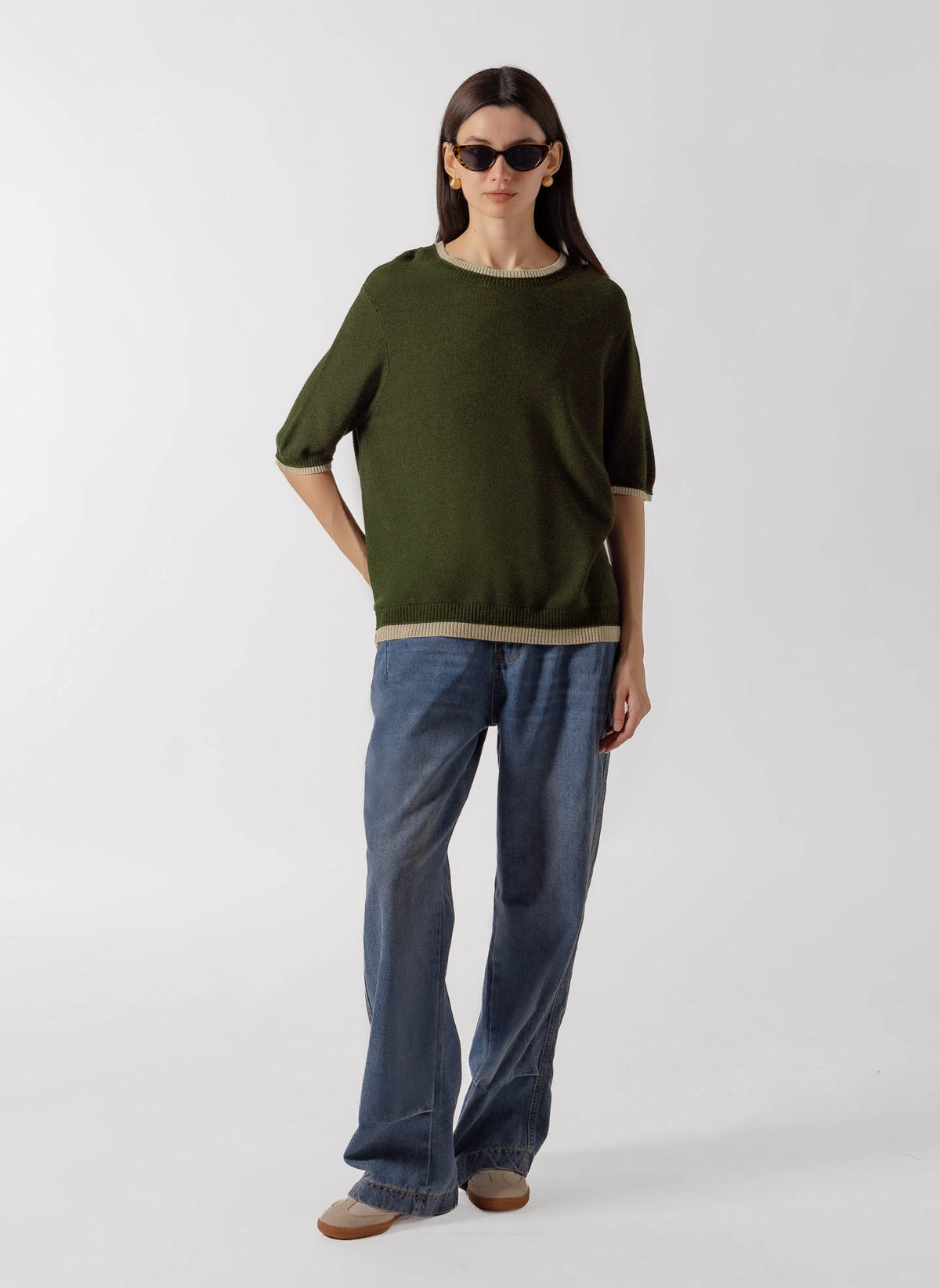 CONTRAST RIBBED KNIT TOP