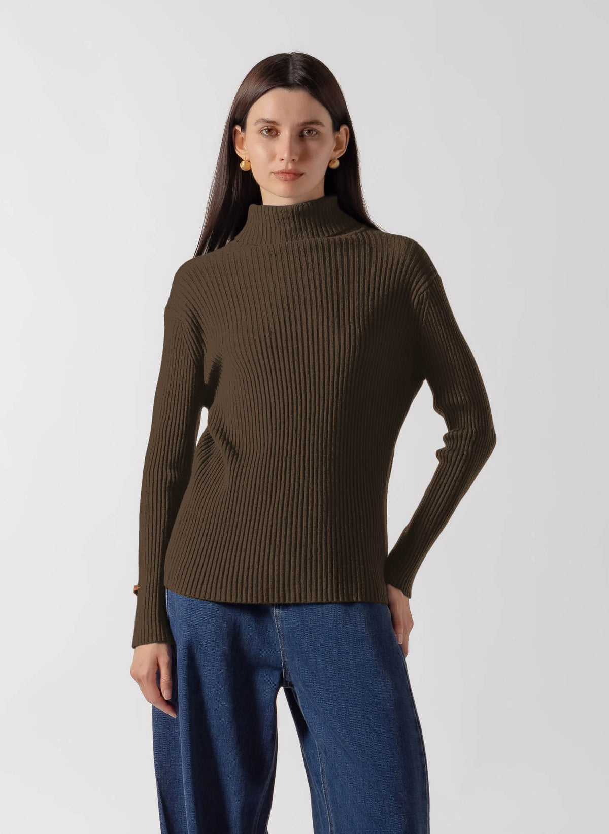RIBBED TURTLENECK SWEATER