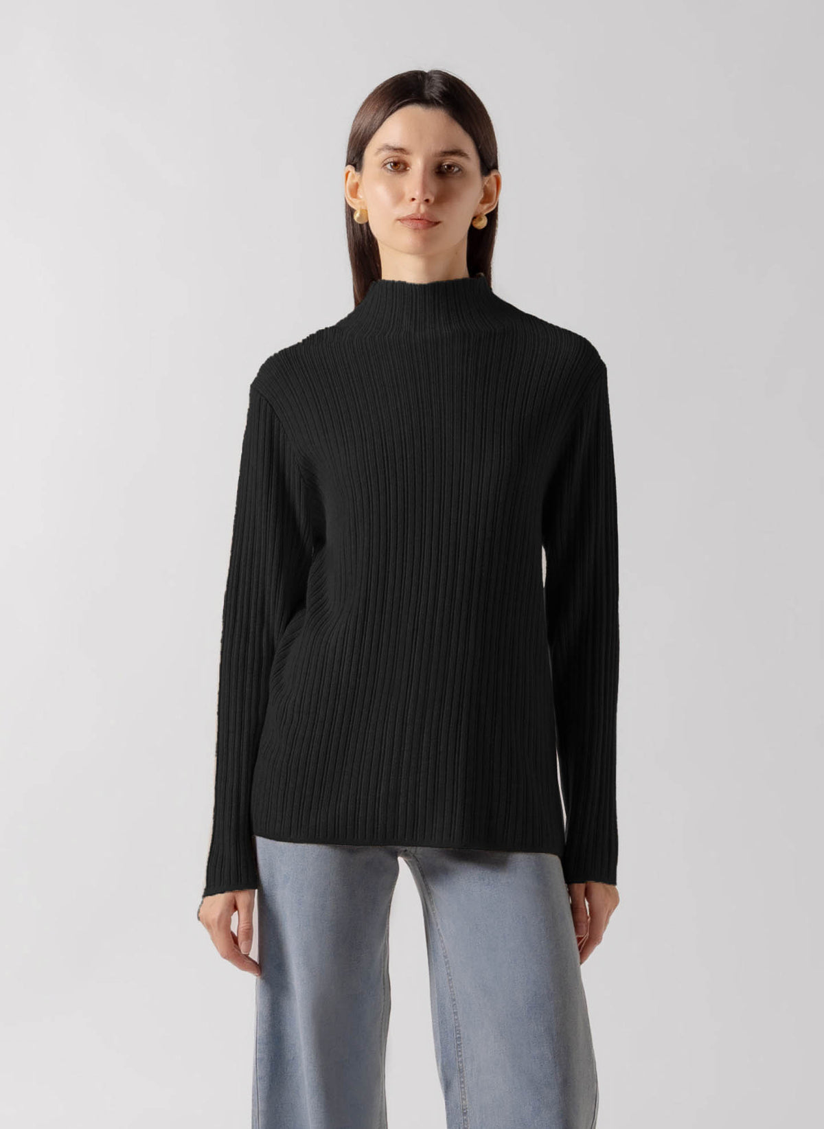 RIBBED MOCK NECK SWEATER