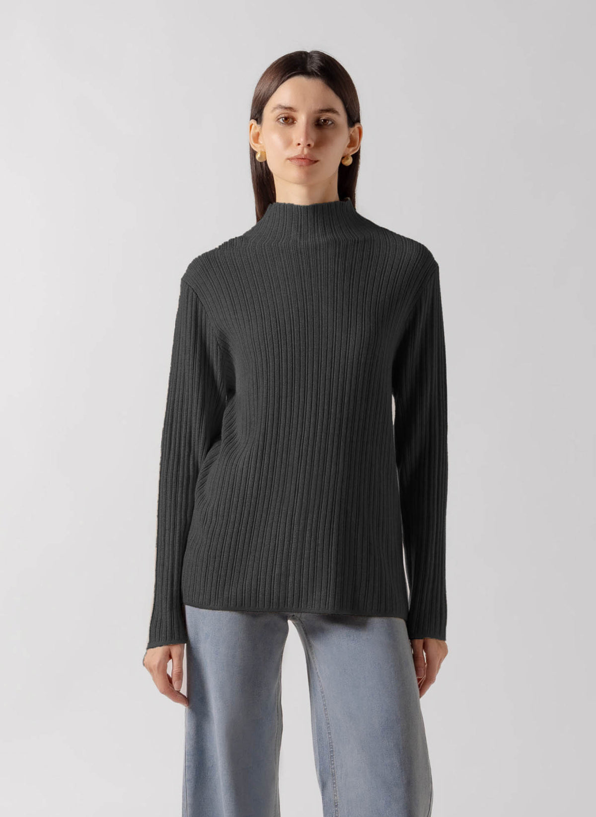 RIBBED MOCK NECK SWEATER