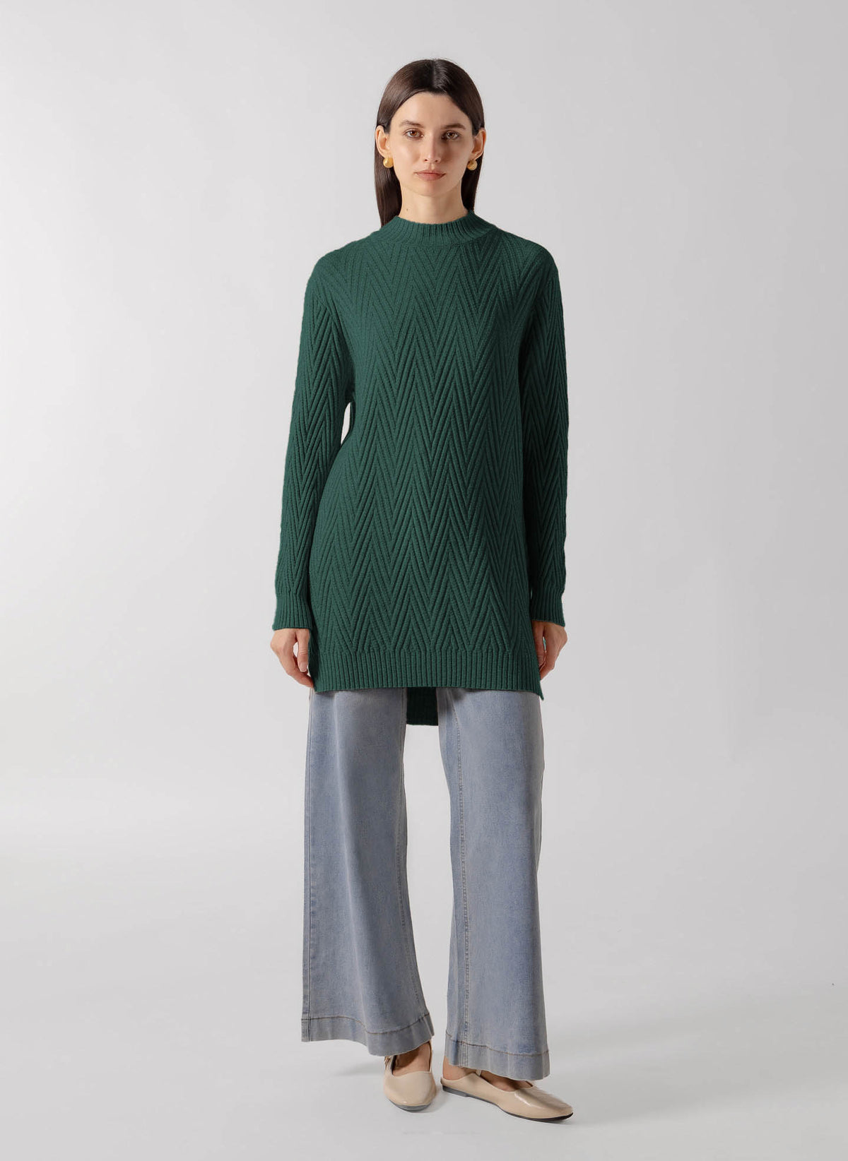 CHEVRON RIBBED KNIT SWEATER