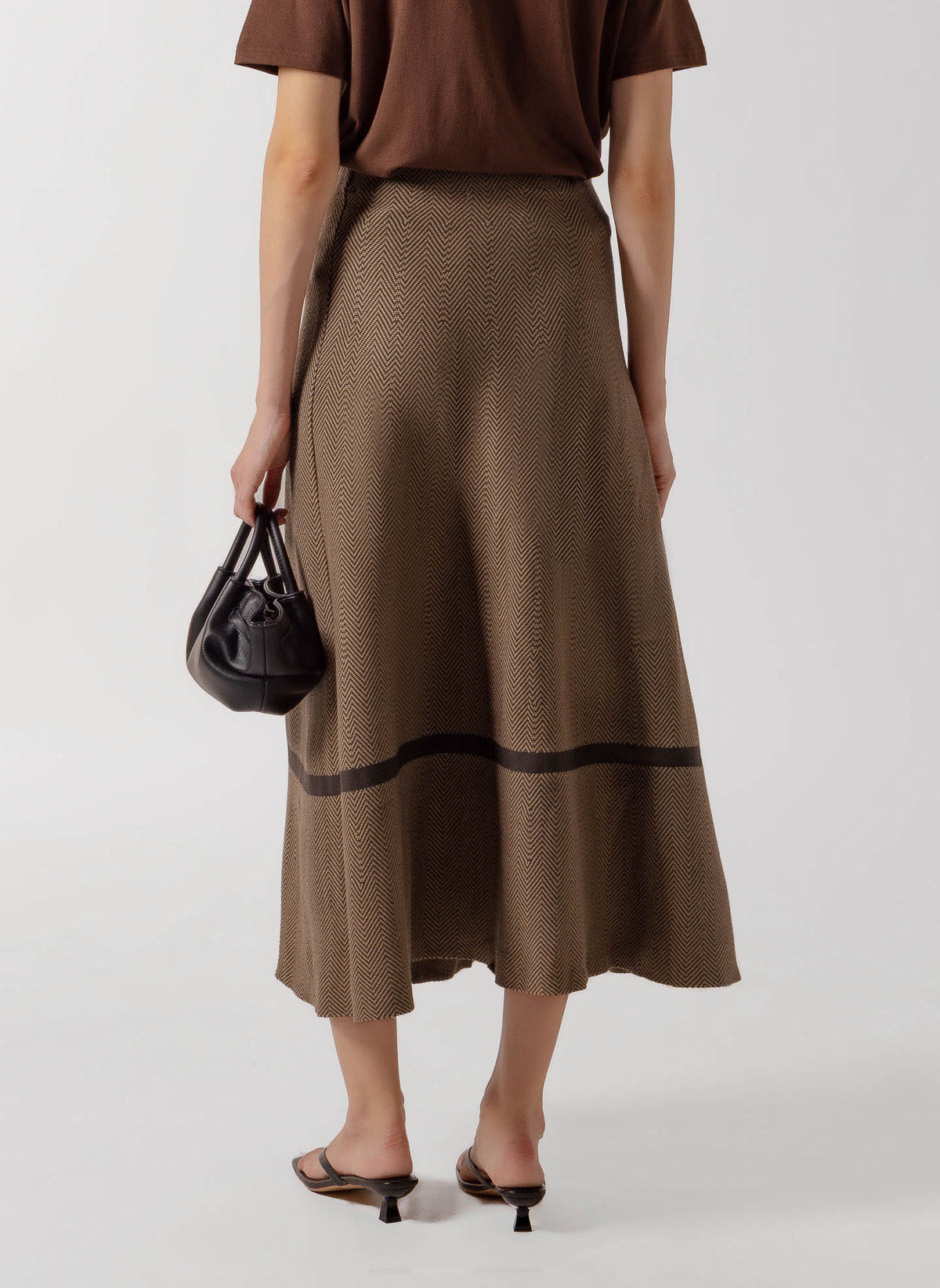 SOFT CHEVRON MIDI SKIRT
