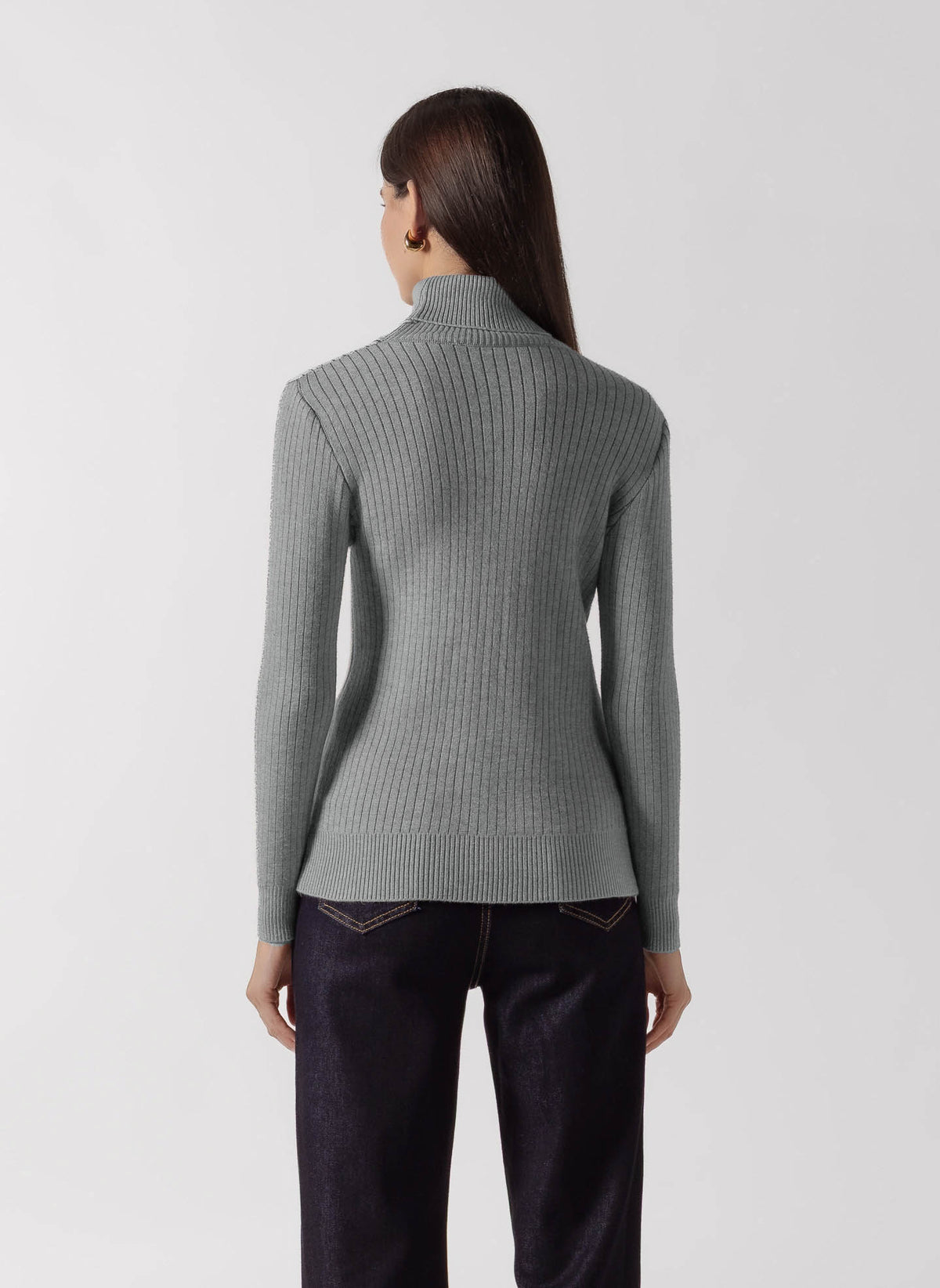 FINE KNIT TURTLENECK SWEATER