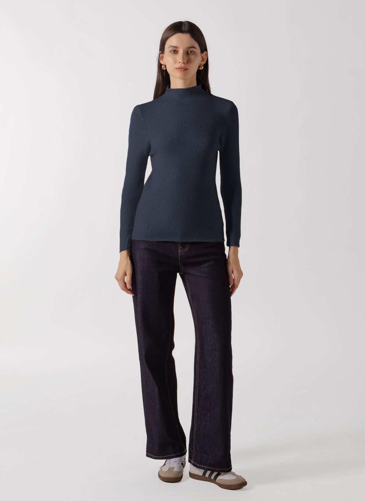 FINE KNIT MOCK NECK SWEATER