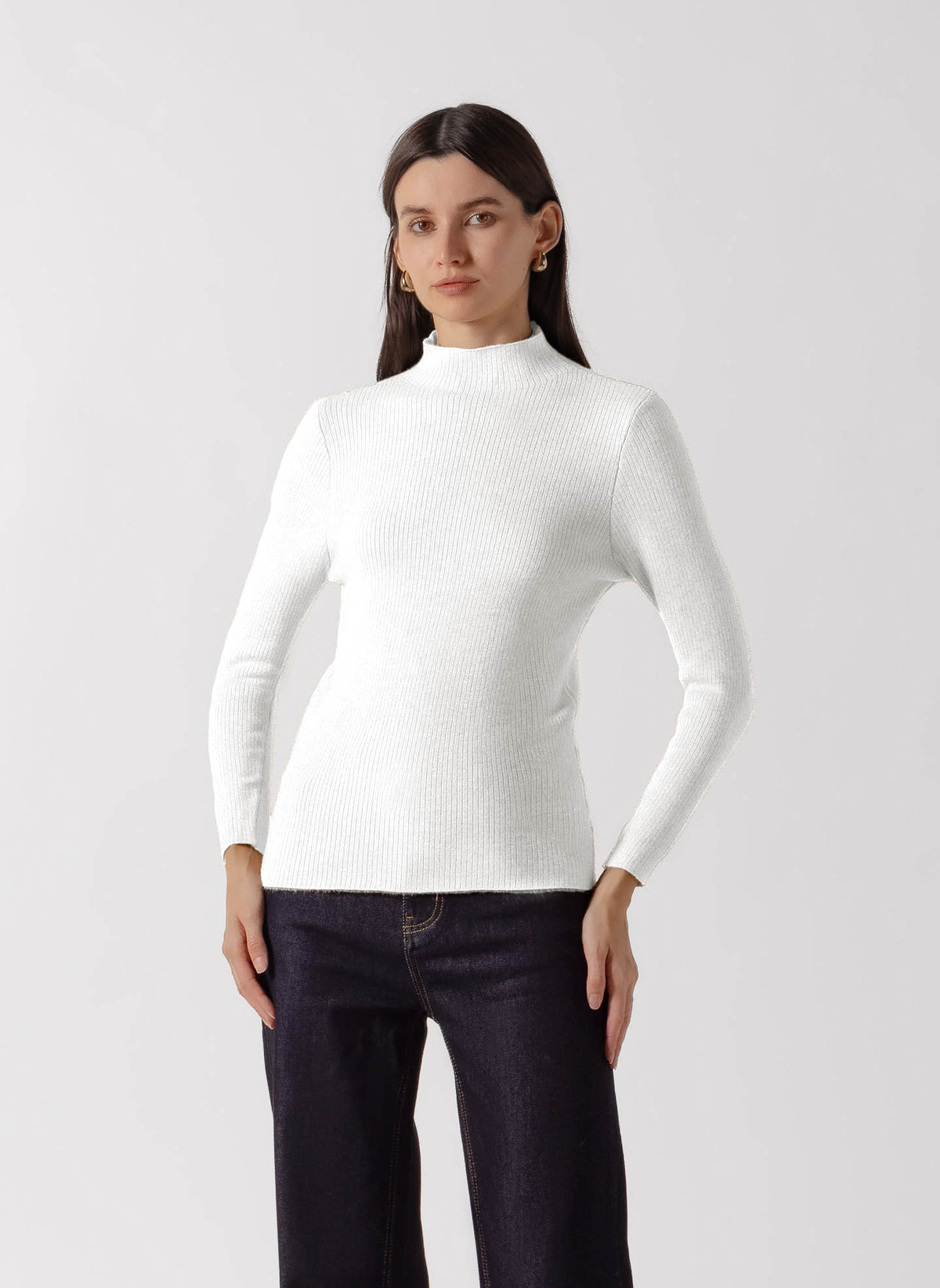 FINE KNIT MOCK NECK SWEATER