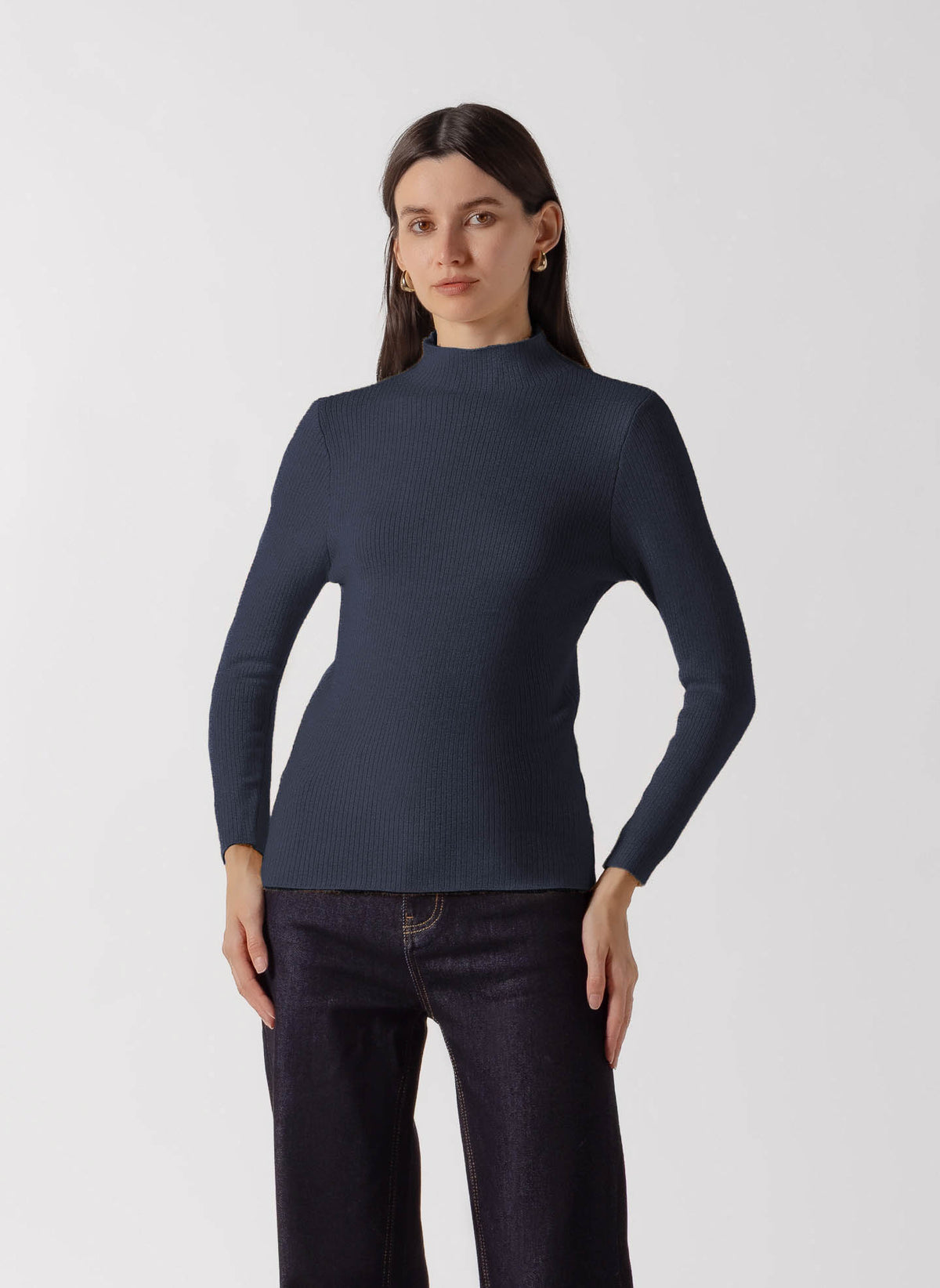 FINE KNIT MOCK NECK SWEATER