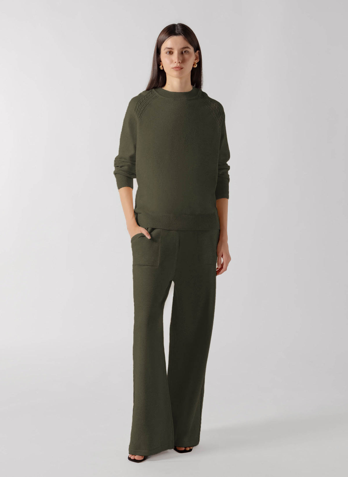 CABLE KNIT CASHMERE SWEATER SET