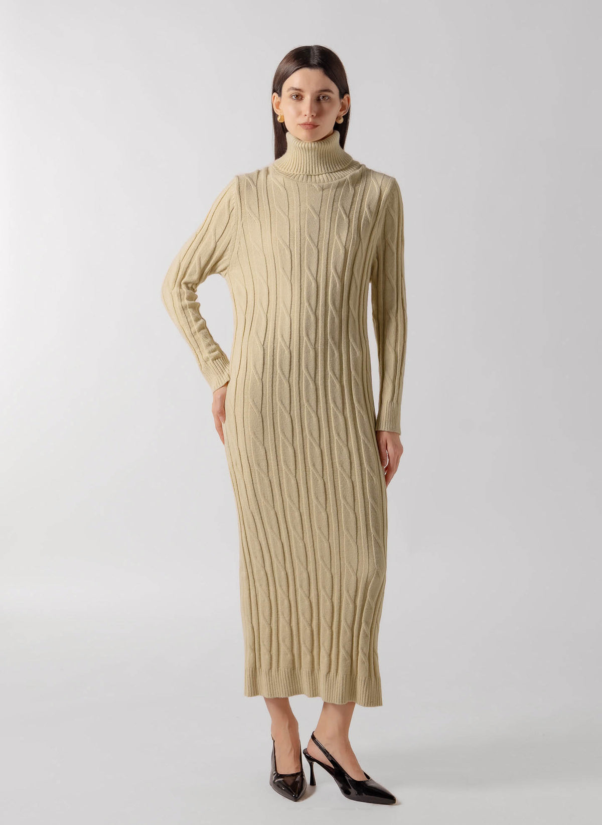 RIBBED TURTLENECK KNIT MAXI DRESS