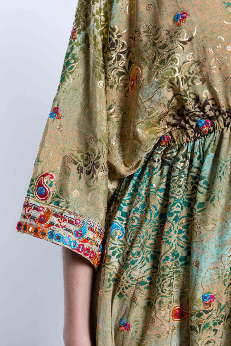 DETAIL PRINTED SHORT DRESS