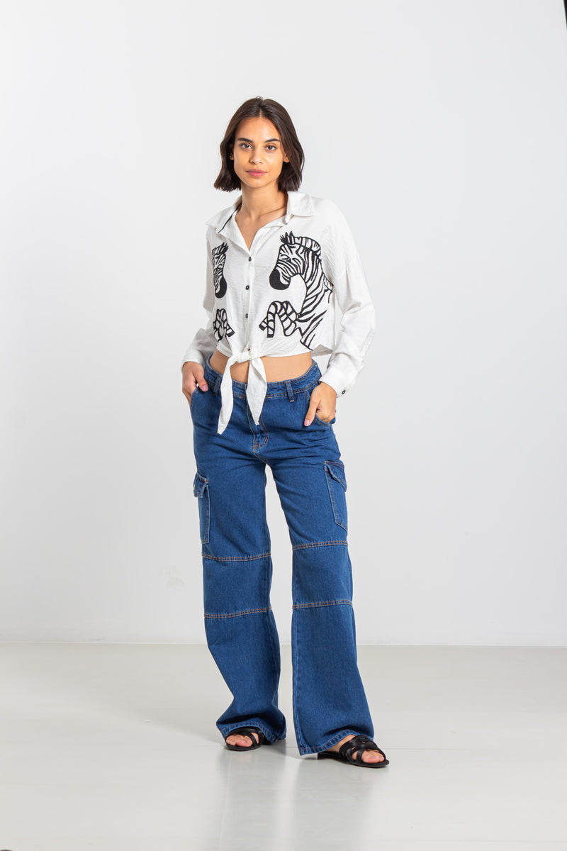 DETAILED FRONT KNOT TOP