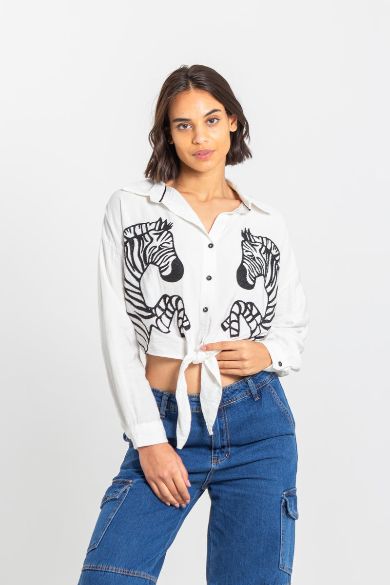 DETAILED FRONT KNOT TOP