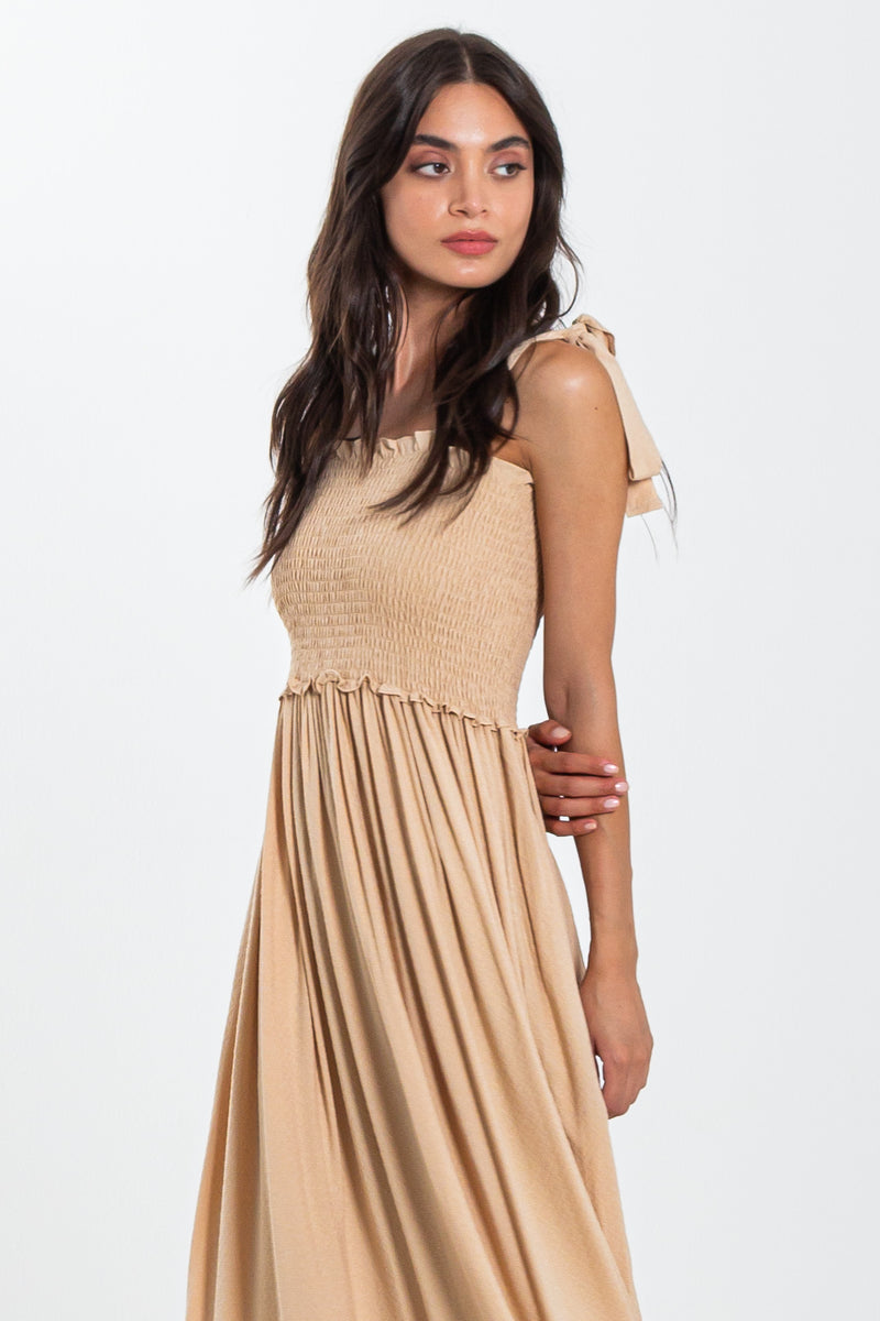 DETAILED SLEEVELESS MAXI DRESS