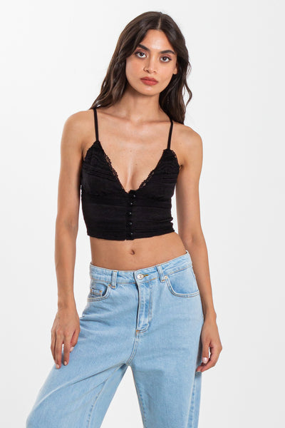DETAILED LACE CROP TOP