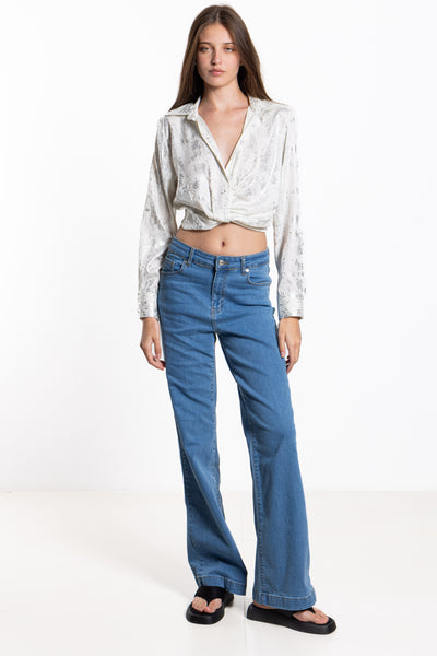 TEXTURE PRINTED CROP TOP