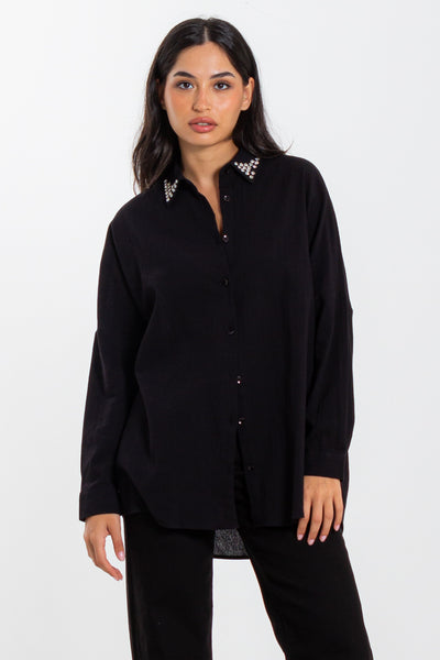 OVERSIZED SHIRT WITH EMBROIDERED NECK DETAILS