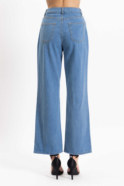 HIGH-RISE STRAIGHT JEANS