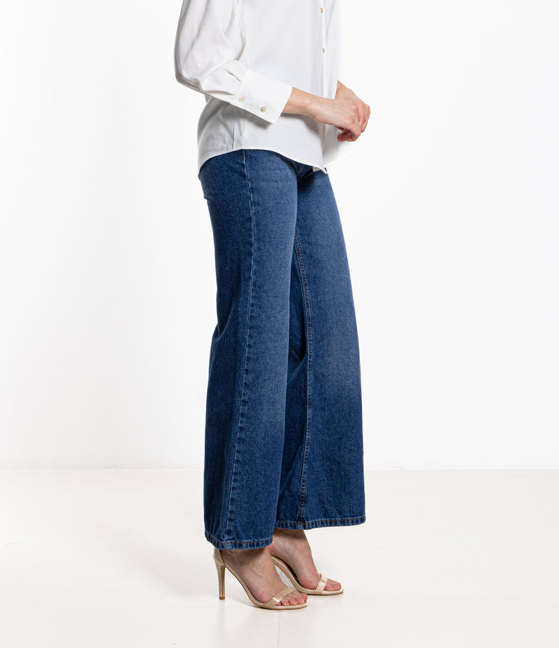 HIGH-RISE JEANS