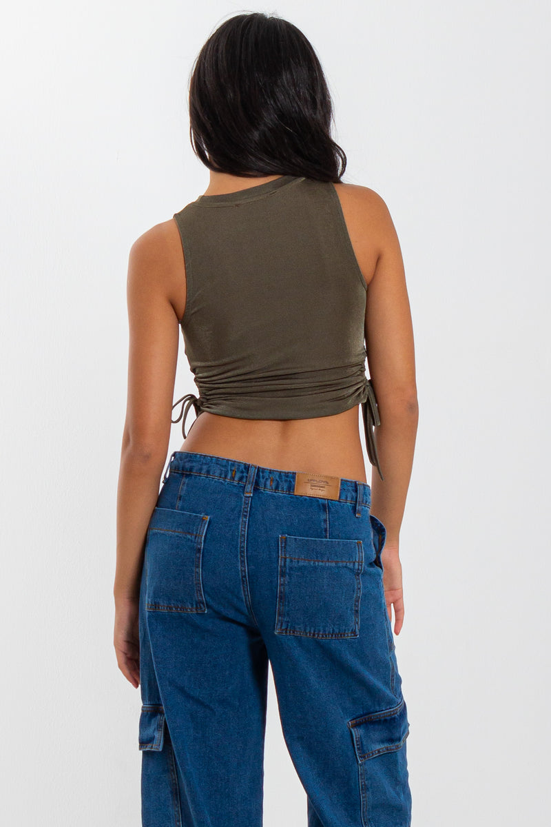 DETAILED SIDE KNOT TOP