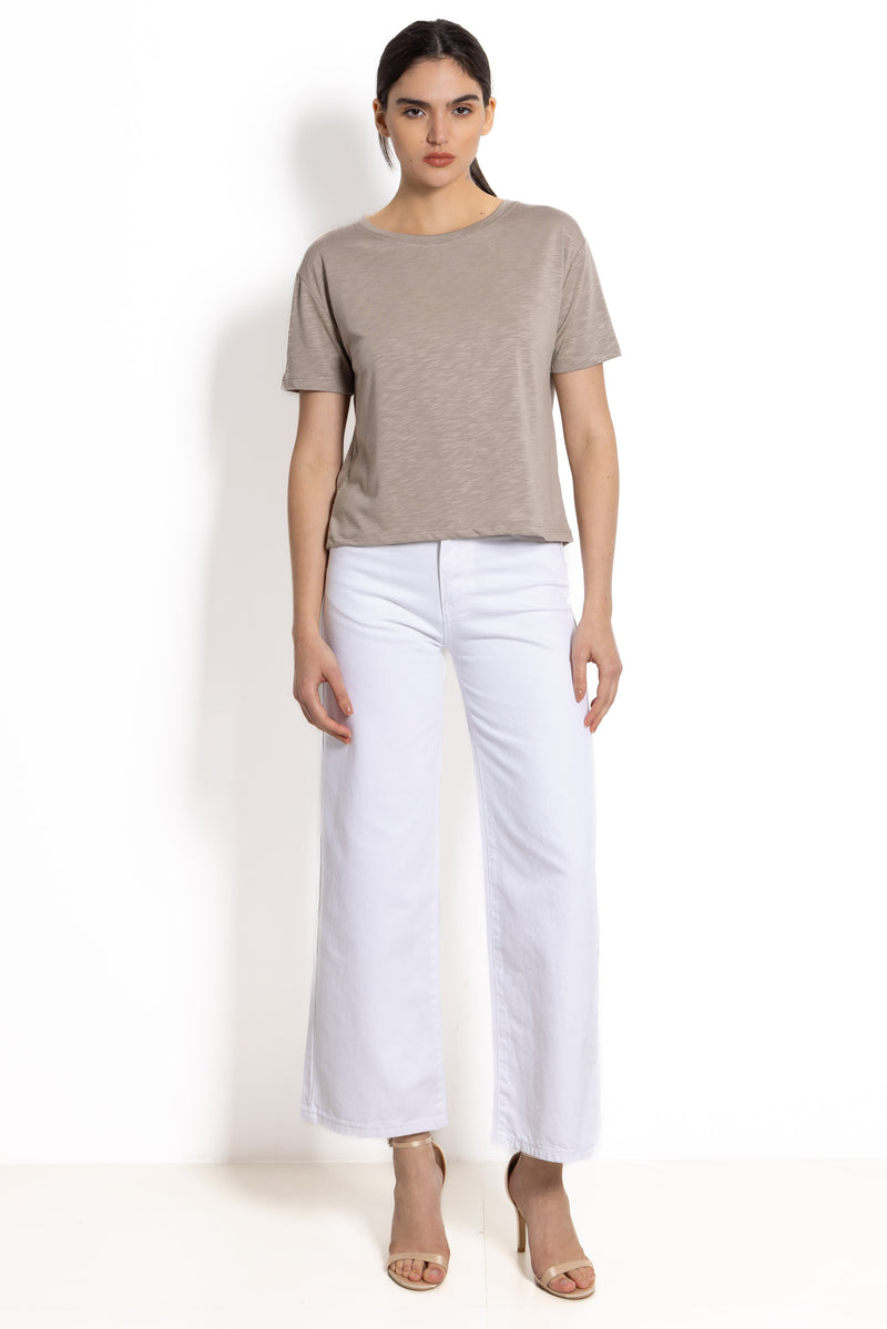 WIDE-LEG HIGH RISE JEANS