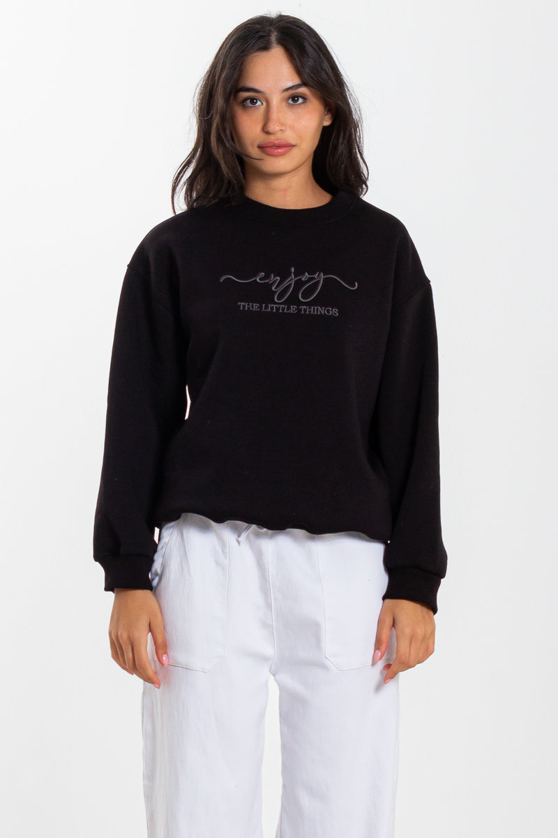 EMBROIDERED COMFORT SWEATSHIRT