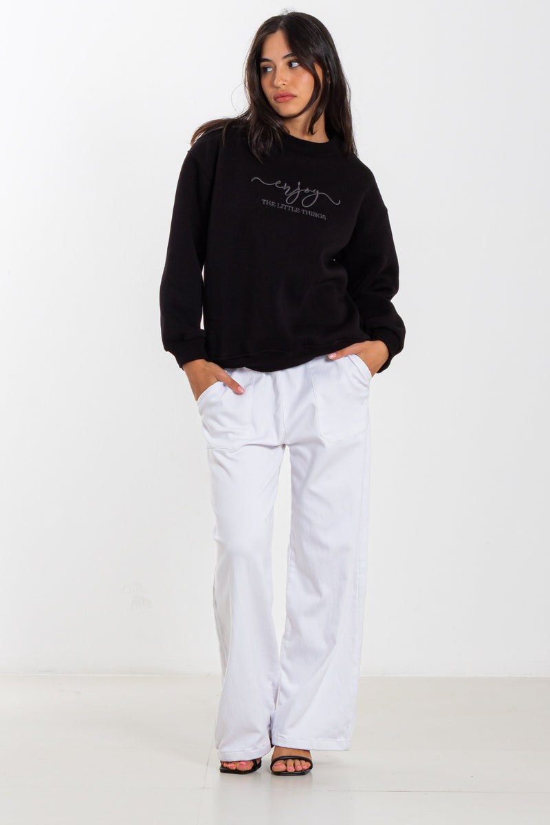 EMBROIDERED COMFORT SWEATSHIRT