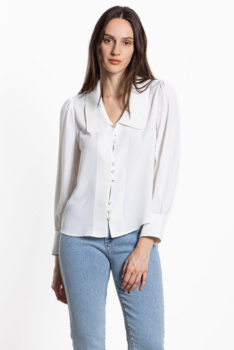DETAILED WIDE COLLAR BLOUSE