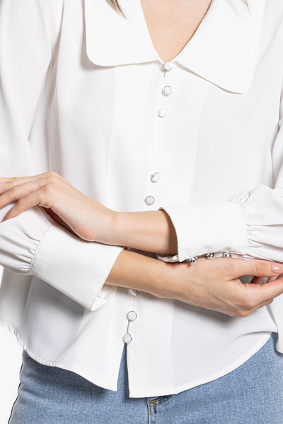 DETAILED WIDE COLLAR BLOUSE