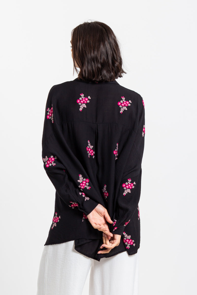 DETAILED LIGHTWEIGHT TOP