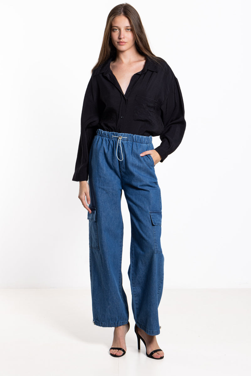 WIDE-LEG CARGO JEANS