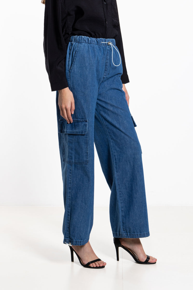 WIDE-LEG CARGO JEANS