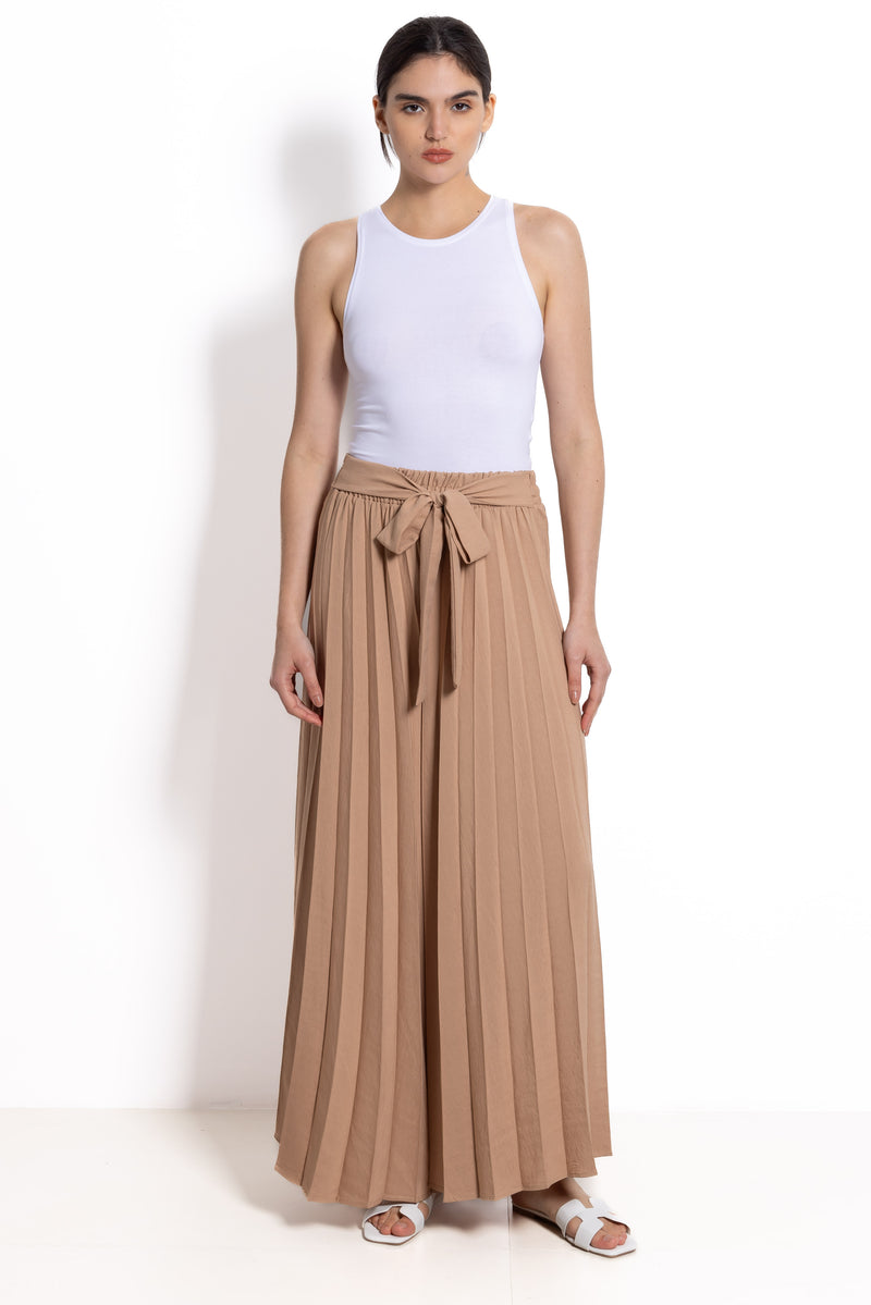 PLEATED WIDE-LEG TROUSERS