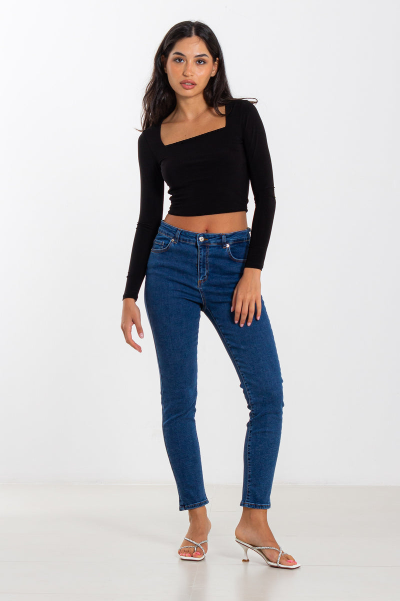 FULL SLEEVE COMFORT CROP TOP