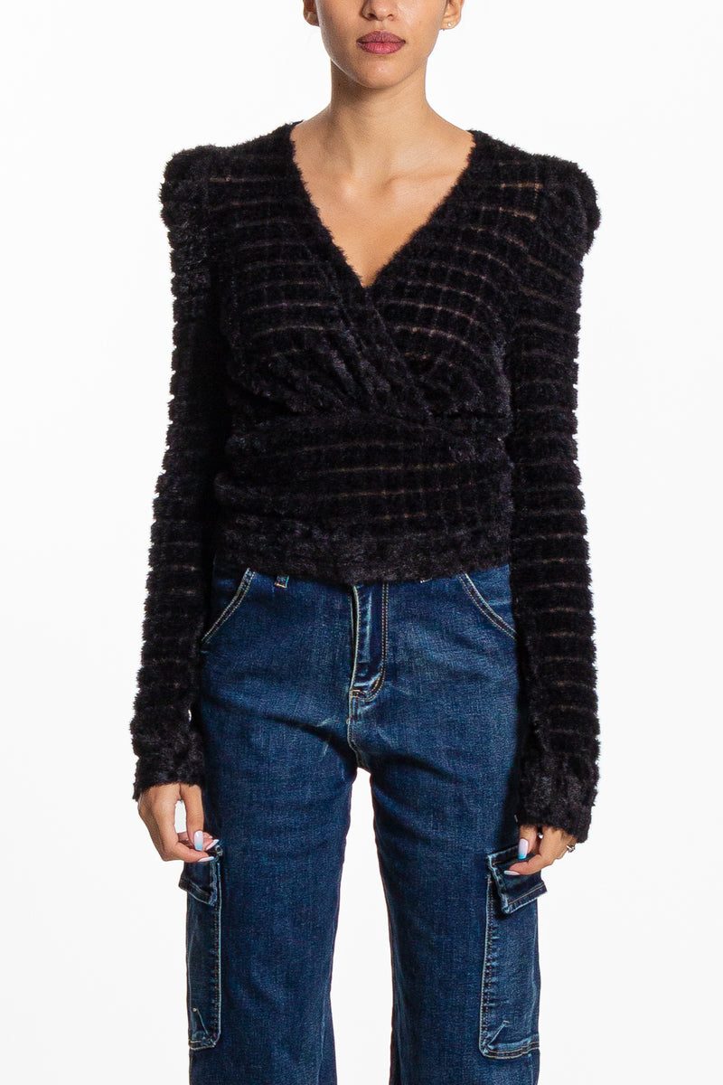 TEXTURED V-NECK TOP