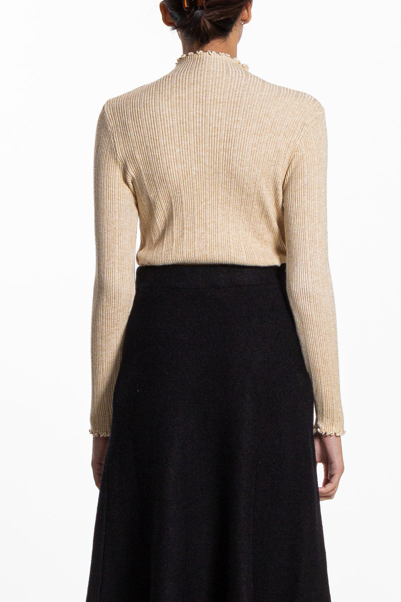 TEXTURED RIBBED TOP