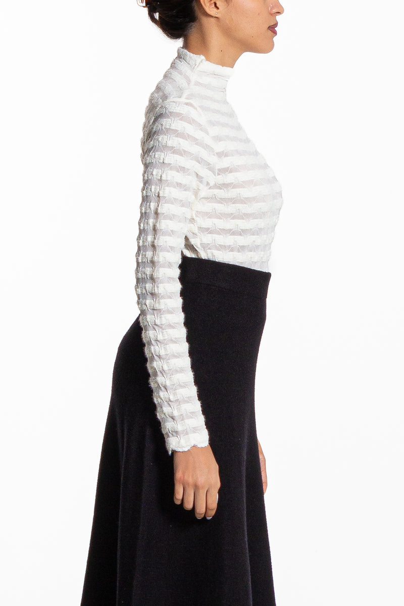 HIGH NECK TEXTURED TOP