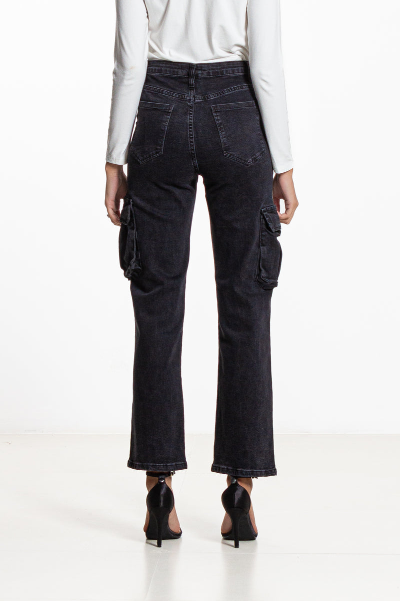 STRAIGHT FIT CARGO JEANS