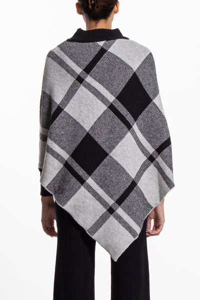 TEXTURED KNIT SWEATER