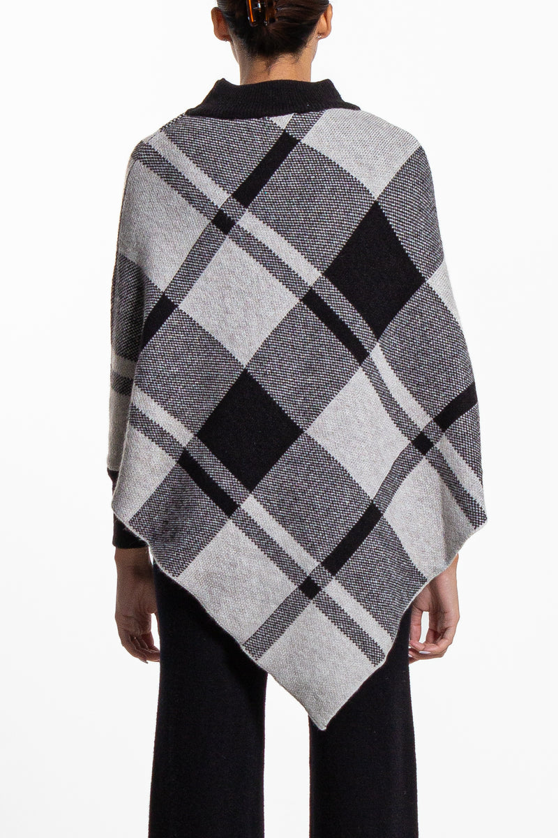 TEXTURED KNIT SWEATER