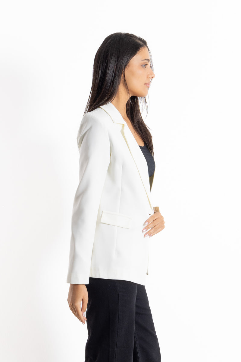 DETAILED KNITTED BLAZER