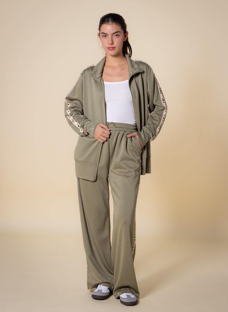 SOFT DETAILED TRACKSUIT SET