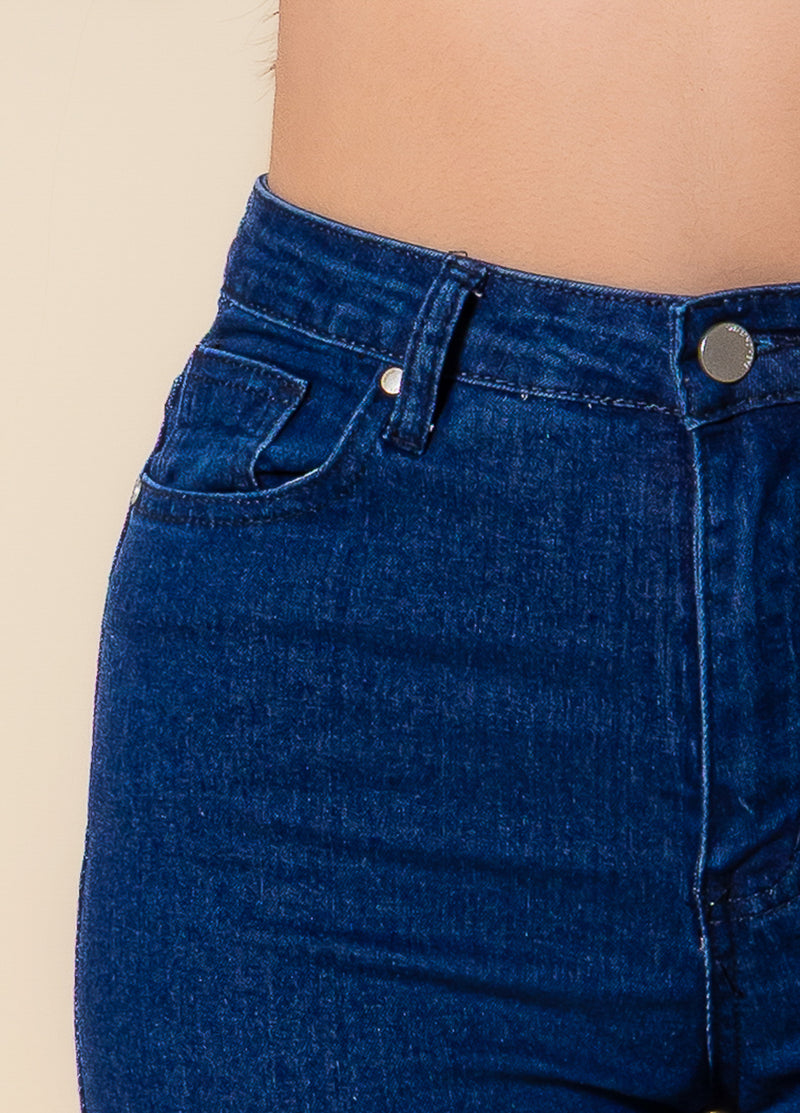 SOFT HIGH-WAIST JEANS