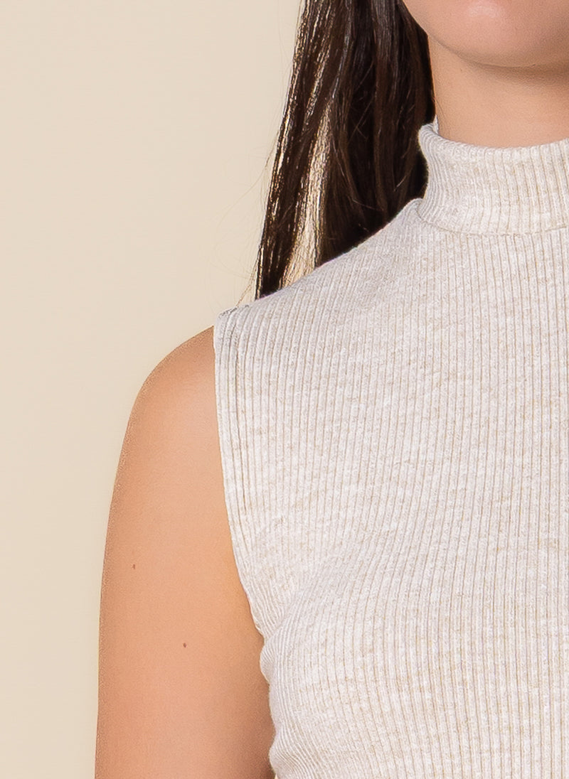 HIGH NECK KNITTED TOP