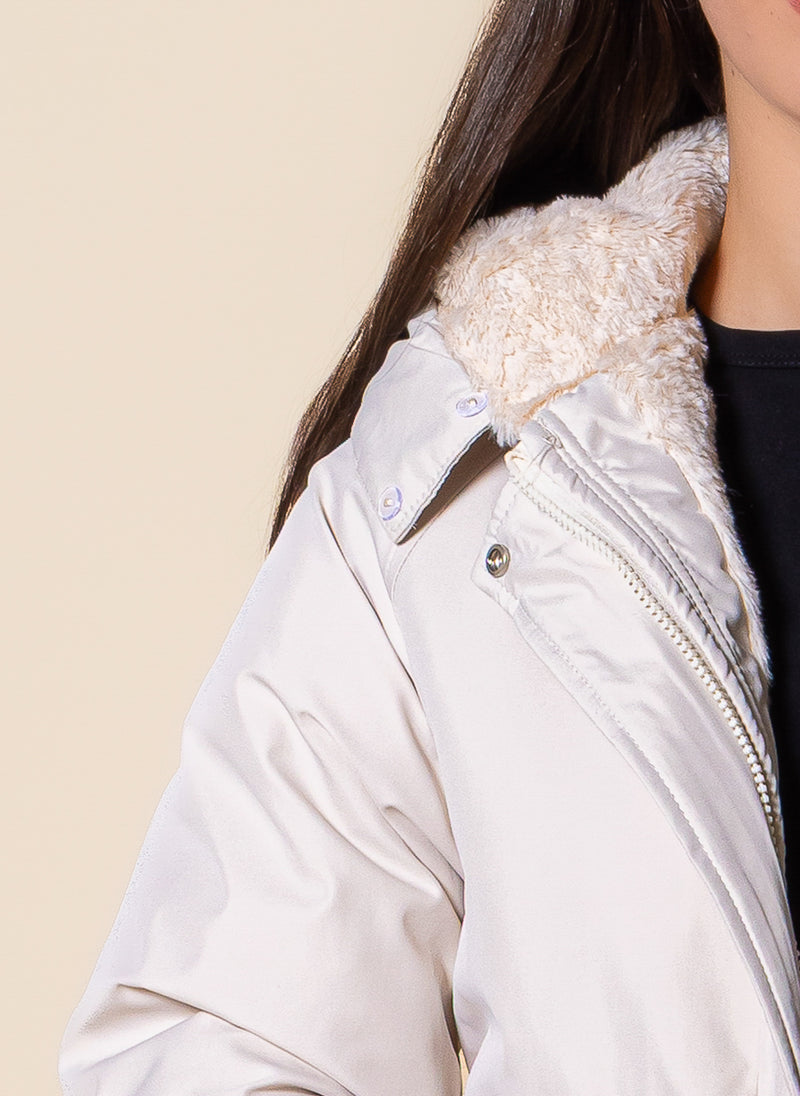 DETAILED PUFFER JACKET