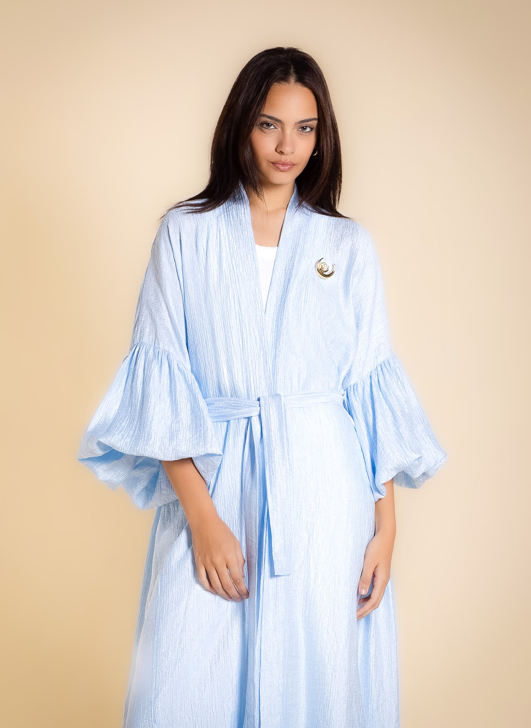SHINY TEXTURED ABAYA WITH BELT