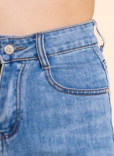 DATAILED DENIM SHORTS