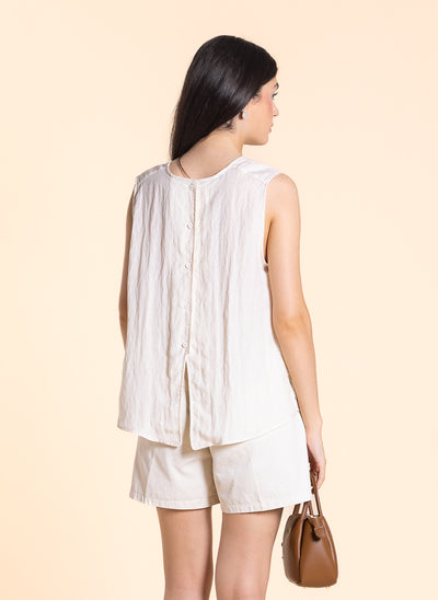 COMFORT LIGHTWEIGHT DETAILED TOP