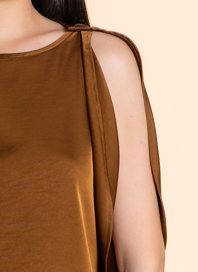 DETAILED DRAPED SATIN TOP